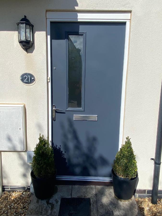 Lovely 2 Bedroom, 2 Bathroom House With Parking. Plymouth Exterior photo