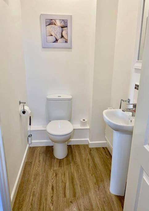 Lovely 2 Bedroom, 2 Bathroom House With Parking. Plymouth Exterior photo
