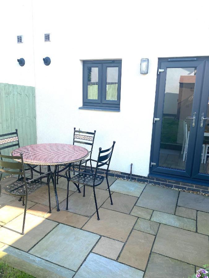 Lovely 2 Bedroom, 2 Bathroom House With Parking. Plymouth Exterior photo