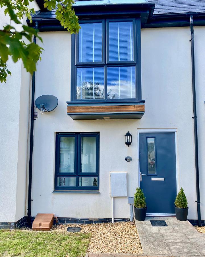 Lovely 2 Bedroom, 2 Bathroom House With Parking. Plymouth Exterior photo